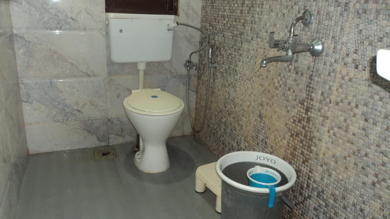 Benazeer Hotel Mumbai Ngoại thất bức ảnh