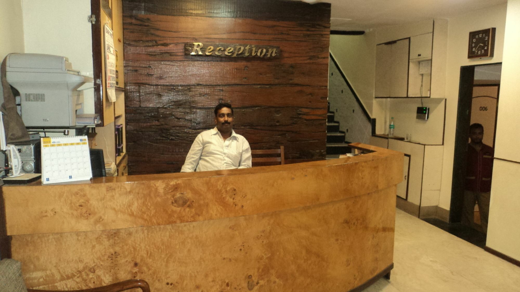 Benazeer Hotel Mumbai Ngoại thất bức ảnh
